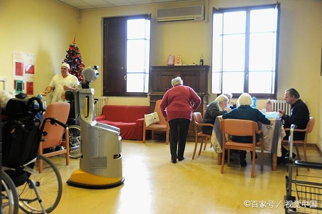 最新的完善养老院的方法--让90后入住养老院
